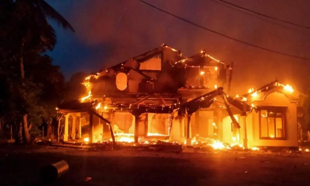 Σρι Λάνκα: Πυροβολισμοί ακούστηκαν από την πρωθυπουργική κατοικία – Πέντε νεκροί